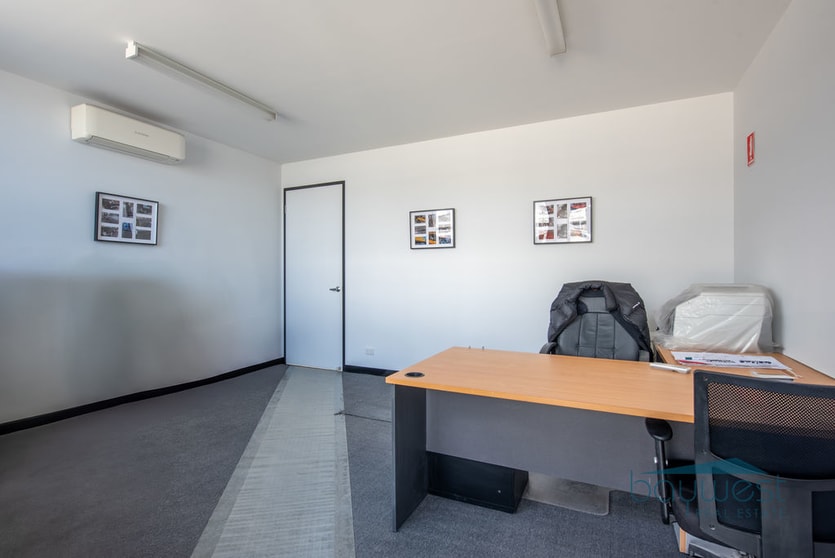Click to view all images 2/1921 Frankston Flinders Road Hastings VIC 3915 - Image 2