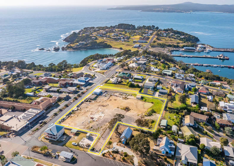 Click to view all images 215-217, 221 & 223 Imlay Street Eden NSW 2551 - Image 1