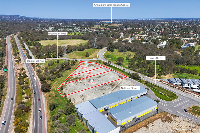 Click to view all images 14, 16 & 18 Ferres Drive Martin WA 6110 - Image 3