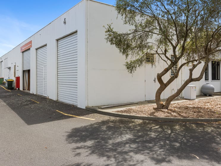 Click to view all images 17/1140 Nepean Highway Mornington VIC 3931 - Image 2