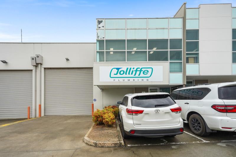Click to view all images Unit 3/94 Abbott Road Hallam VIC 3803 - Image 2