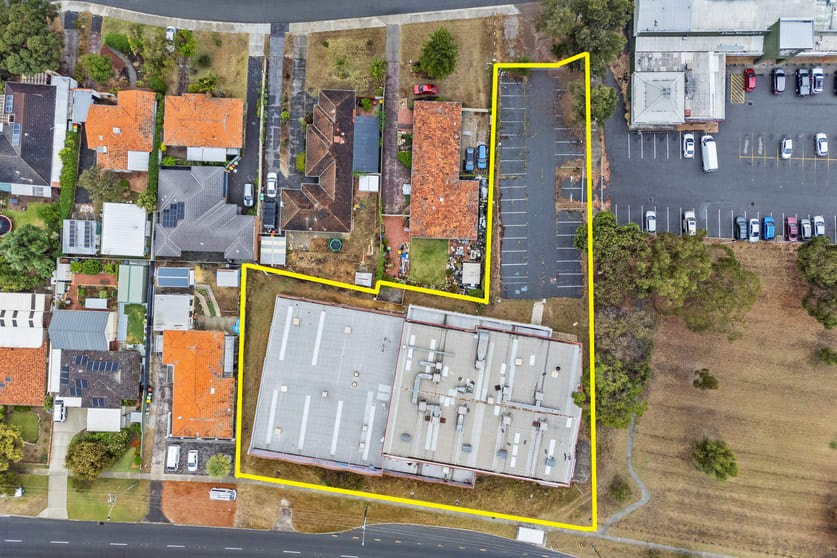 Click to view all images 680 Wanneroo Road Balga WA 6061 - Image 3