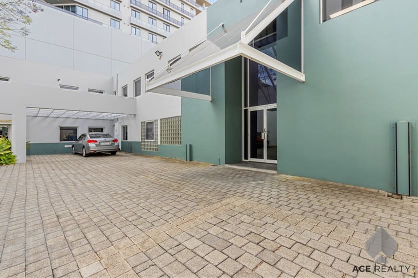 Click to view all images 21/17 Ogilvie Road Mount Pleasant WA 6153 - Image 3