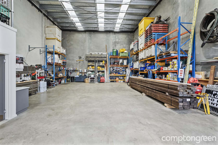 Click to view all images 5/36 Aylesbury Drive Altona VIC 3018 - Image 3