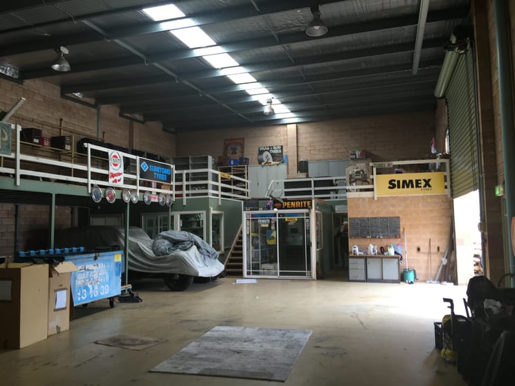 Click to view all images Unit 4/15 Bosci Road Ingleburn NSW 2565 - Image 3