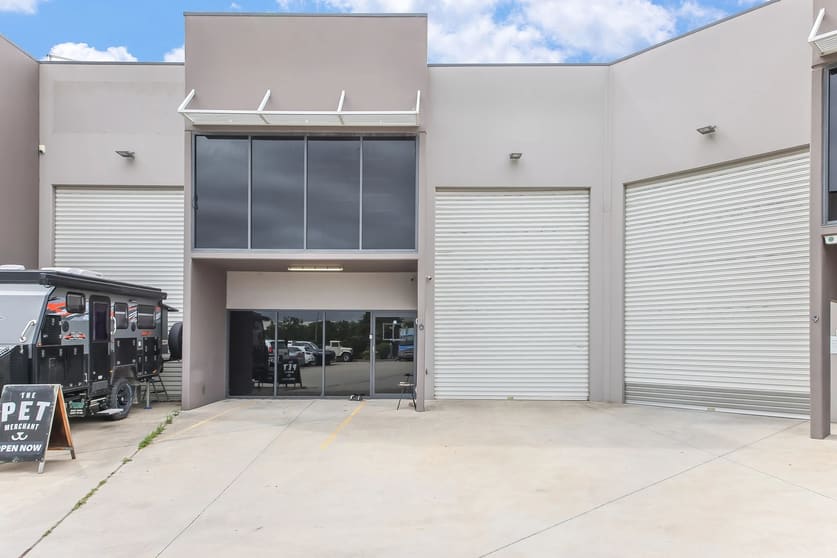 Click to view all images 10/5-7 Lone Pine Place Smeaton Grange NSW 2567 - Image 1