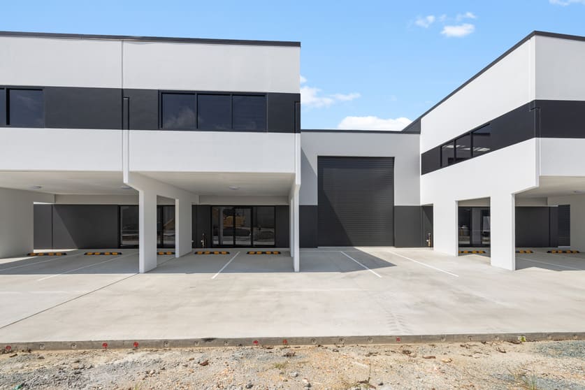 2/90 Jardine Drive Redland Bay QLD 4165 - Image 2