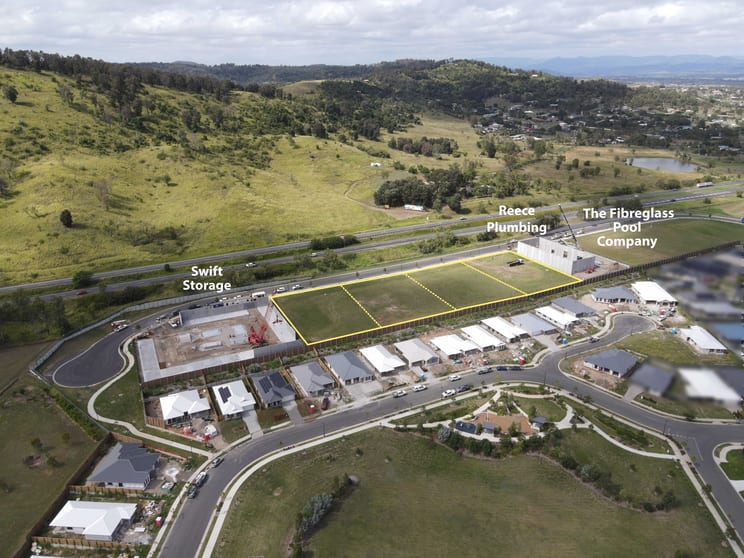 Click to view all images 39 - 59 Endeavour Way Plainland QLD 4341 - Image 1