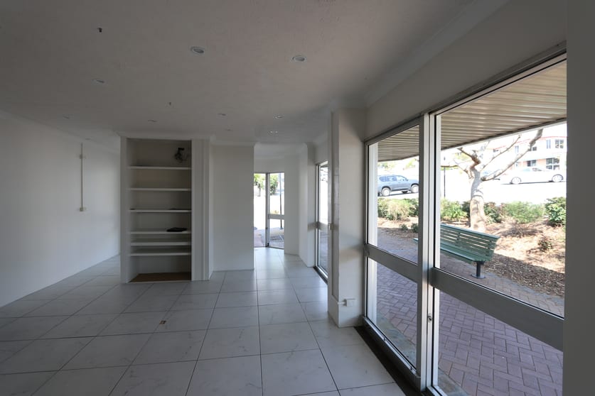 1/27 Park Avenue Burleigh Heads QLD 4220 - Image 2