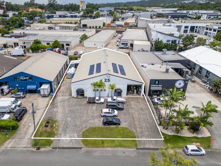 25 Ern Harley Drive Burleigh Heads QLD 4220 - Image 1