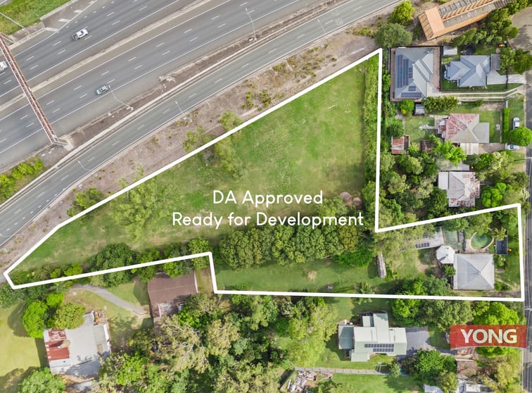 8 Law St North Redbank QLD 4301 - Image 2
