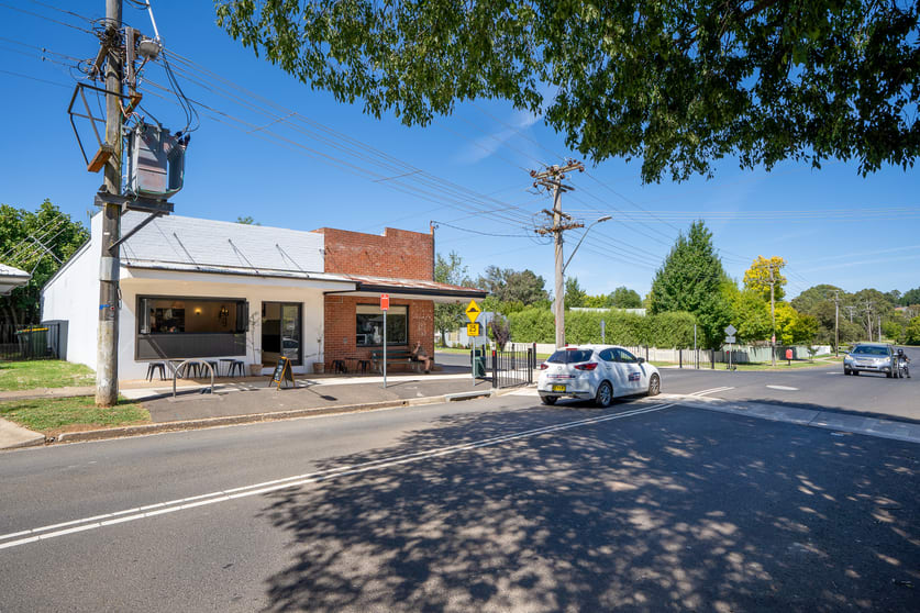 Click to view all images 30a Gardiner Road Orange NSW 2800 - Image 1