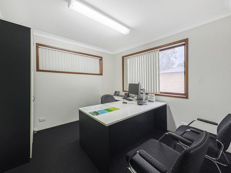 Click to view all images 23A Central Road Unanderra NSW 2526 - Image 3