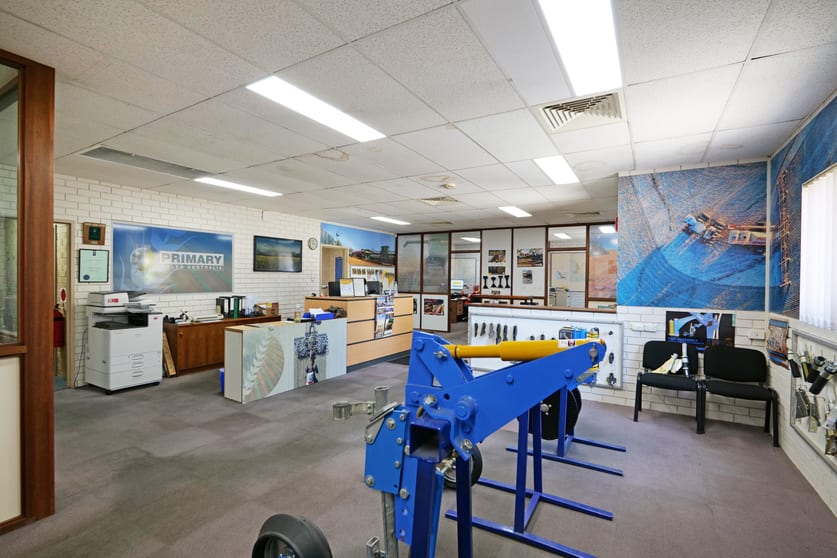 Click to view all images 44 Meliador Way Midvale WA 6056 - Image 3