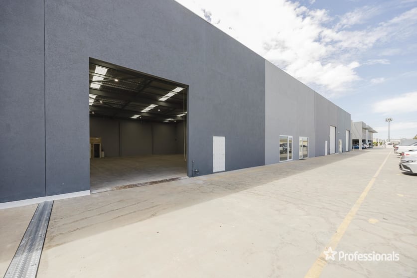 Click to view all images 9/305 Victoria Road Malaga WA 6090 - Image 3