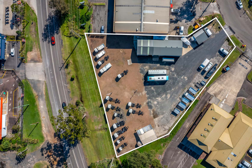 4 Bowen Crescent West Gosford NSW 2250 - Image 1