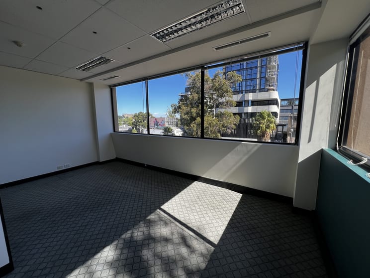 Click to view all images Suite 304/1 Princess Street Kew VIC 3101 - Image 1