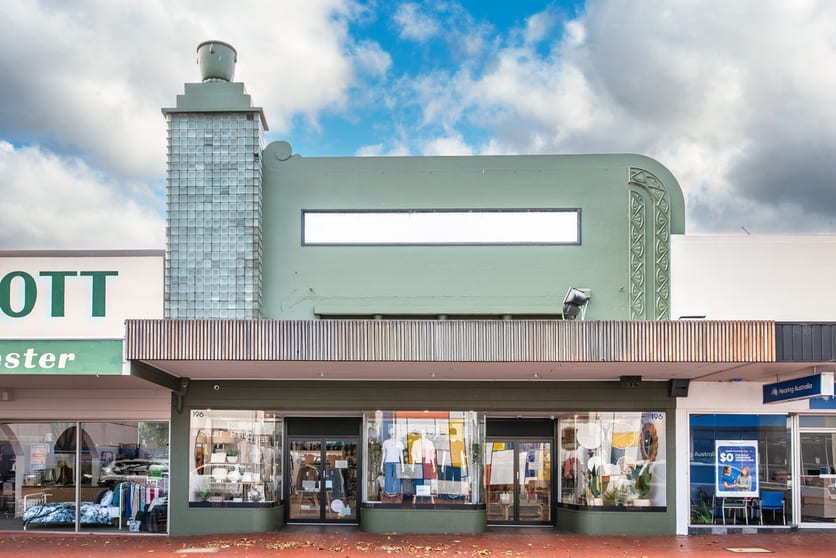 Click to view all images 196 Gray Street Hamilton VIC 3300 - Image 1