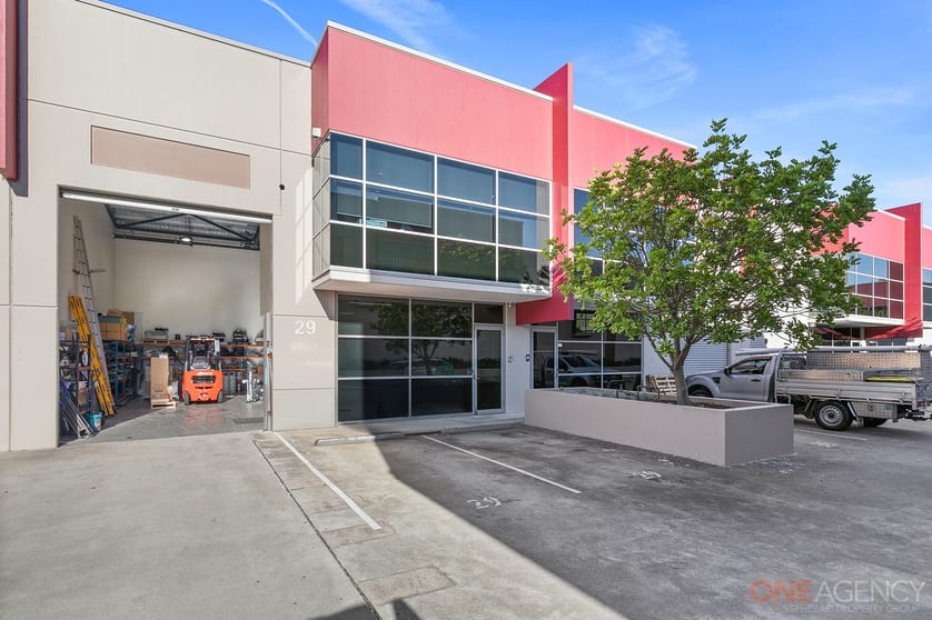 Click to view all images 29/5 Gladstone Road Castle Hill NSW 2154 - Image 1