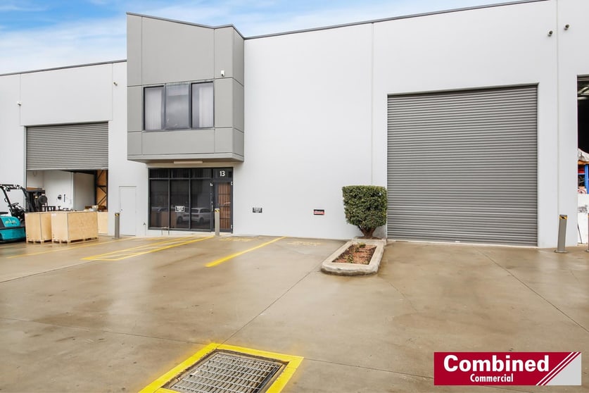 13/141 Hartley Road Smeaton Grange NSW 2567 - Image 1