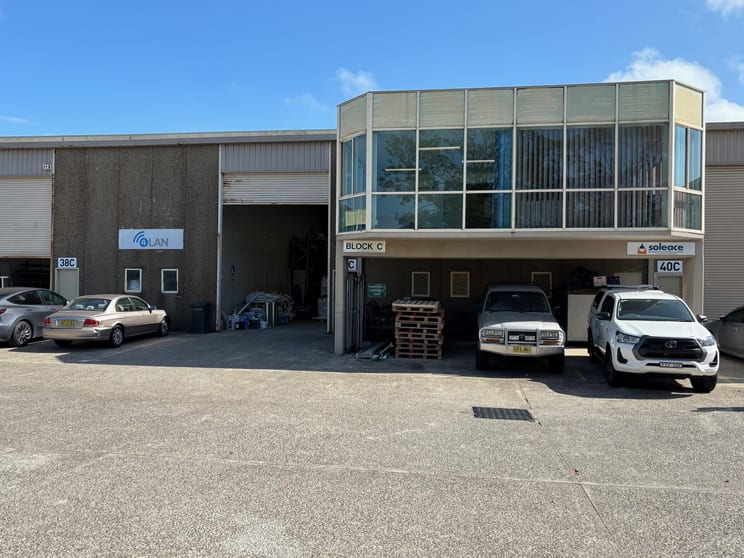 Click to view all images 39C/1-3 Endeavour Road Caringbah NSW 2229 - Image 1
