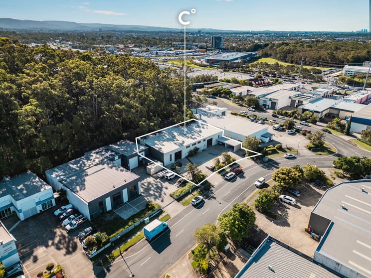 Click to view all images 9 Leda Drive Burleigh Heads QLD 4220 - Image 1