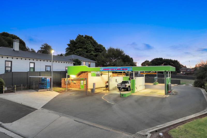 Click to view all images whole of property/6 King Street Scottsdale TAS 7260 - Image 3