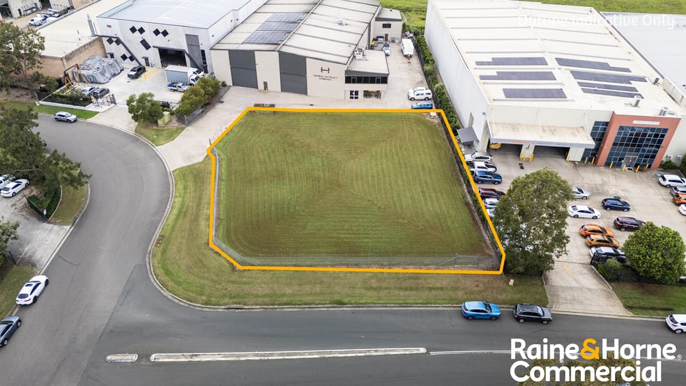 Click to view all images 2 Saggart Field Road Minto NSW 2566 - Image 2