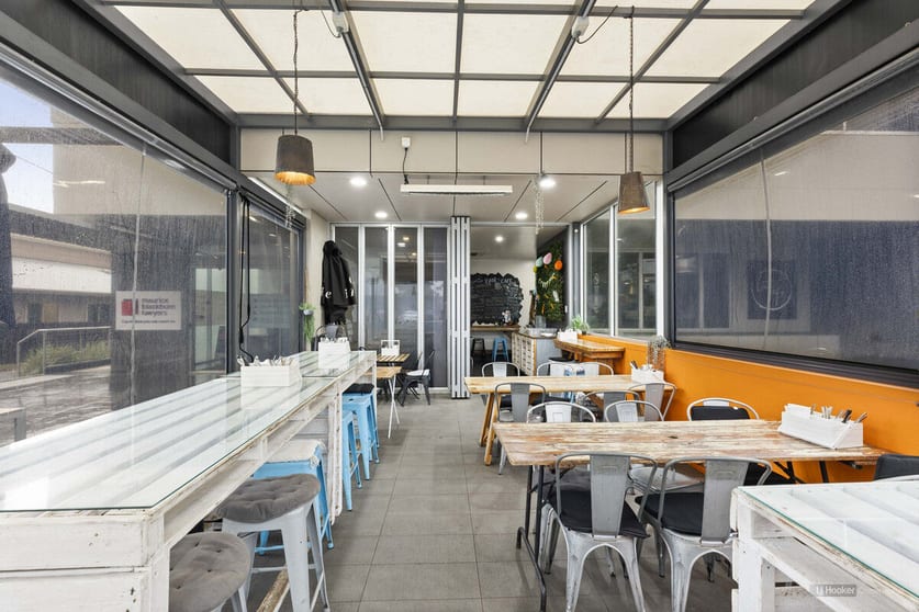 Click to view all images 2/195 Hume Street Toowoomba City QLD 4350 - Image 2