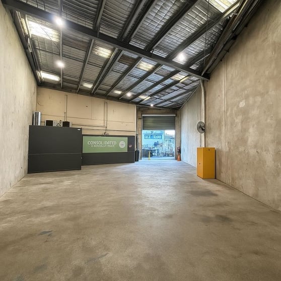 Click to view all images 7 - 323 Ingles St Port Melbourne VIC 3207 - Image 2
