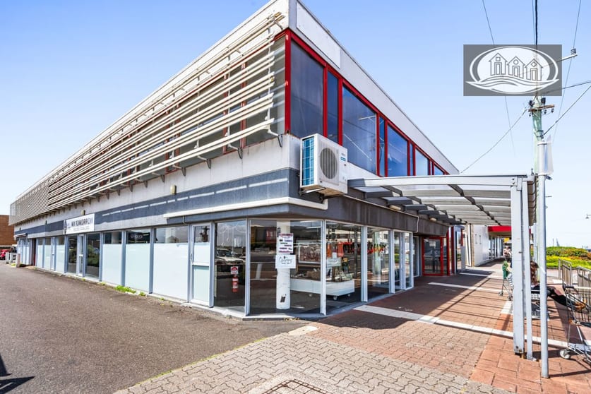Click to view all images 24 Henty Street Portland VIC 3305 - Image 1