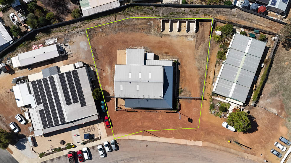 Click to view all images 50 & 52 Boronia Avenue Wundowie WA 6560 - Image 3