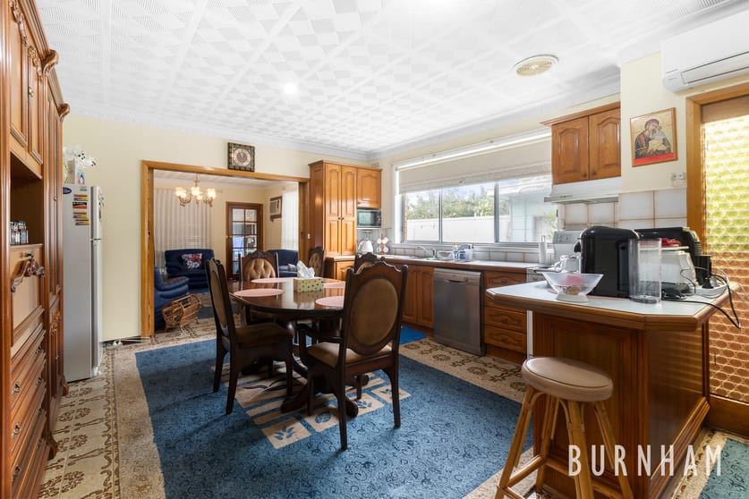 Click to view all images 590A Barkly Street West Footscray VIC 3012 - Image 3