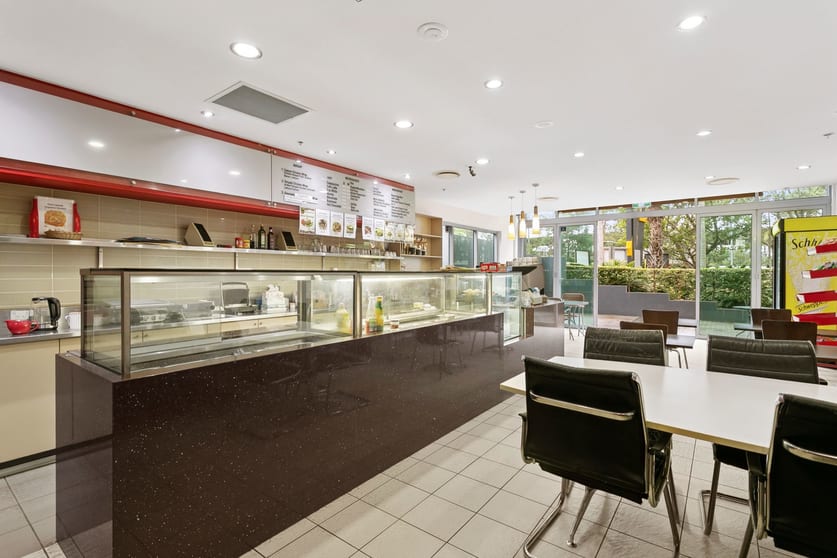 31/6 Jubilee Avenue Warriewood NSW 2102 - Image 2