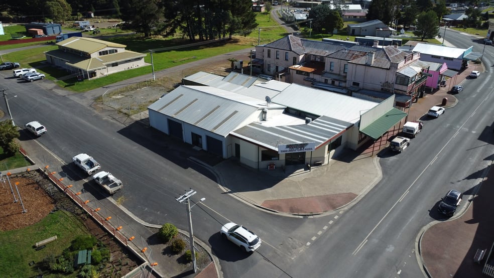 Click to view all images 125 Main Street Zeehan TAS 7469 - Image 1