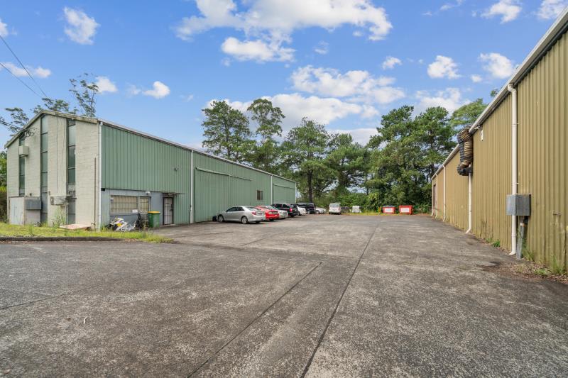 Click to view all images 19 Awaba Street Lisarow NSW 2250 - Image 3