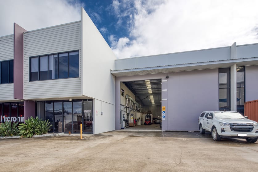 Click to view all images 2/30 Gardens Drive Willawong QLD 4110 - Image 1