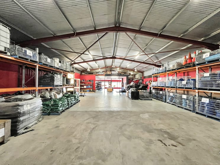 Click to view all images 48 William Street Cowra NSW 2794 - Image 1