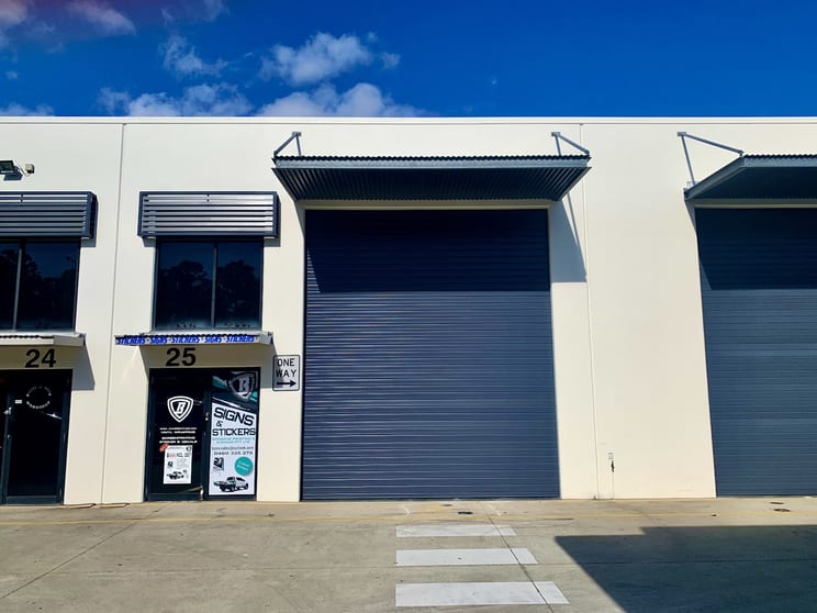 Click to view all images Unit 25/33 Meakin Road Meadowbrook QLD 4131 - Image 1