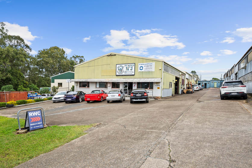 Click to view all images 138 Meakin Road Kingston QLD 4114 - Image 3