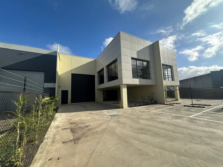 33 & 33A Nathan Drive Campbellfield VIC 3061 - Image 2
