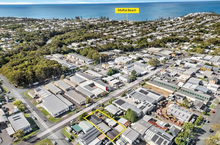 Click to view all images Unit 1/26 Allen Street Moffat Beach QLD 4551 - Image 3