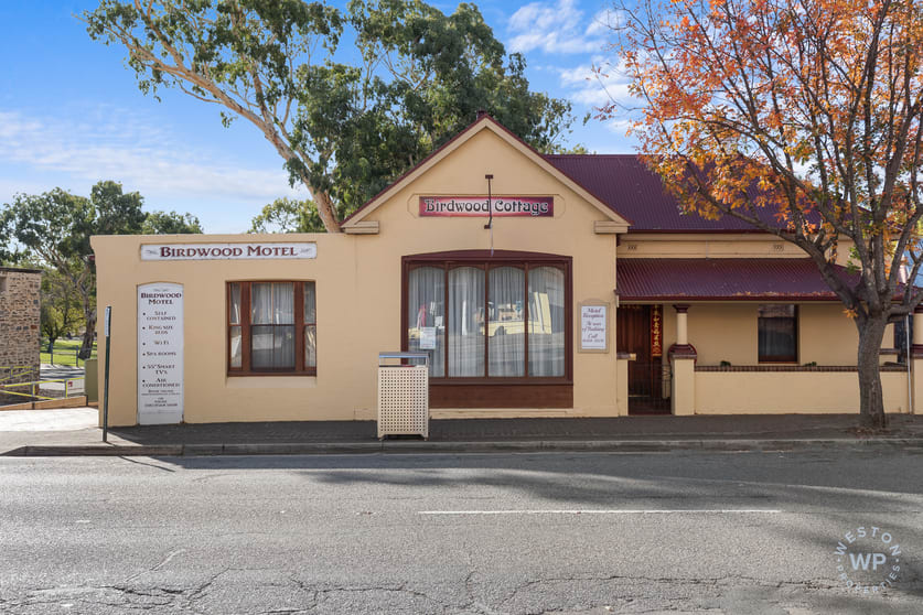 Click to view all images 17 Shannon Street Birdwood SA 5234 - Image 3