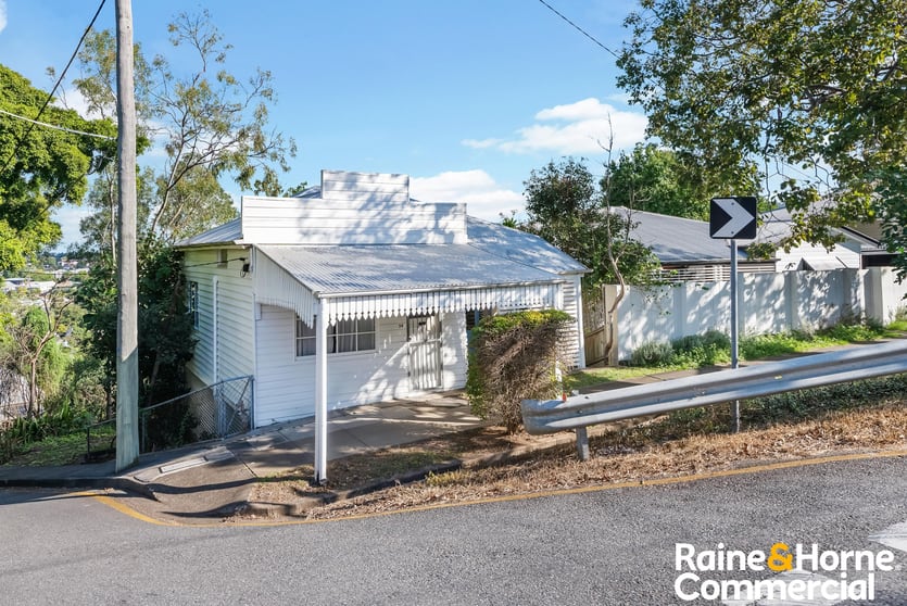 Click to view all images 54 Birdwood Terrace Auchenflower QLD 4066 - Image 1