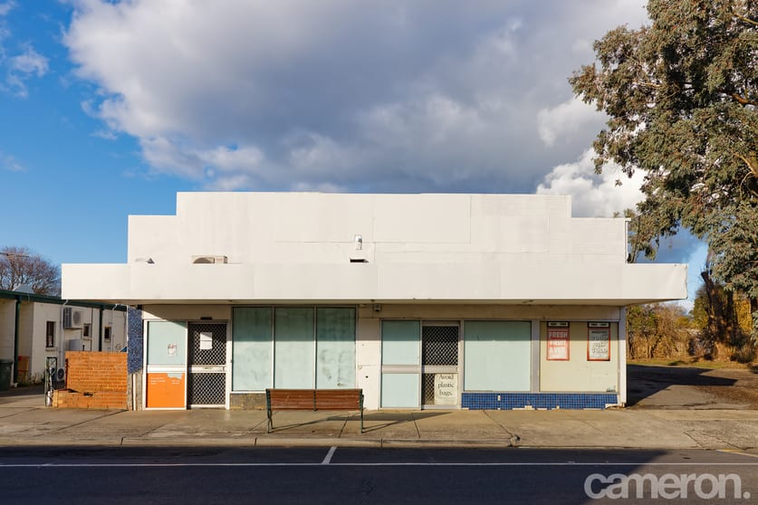 Click to view all images 2 Campbell Street Yarragon VIC 3823 - Image 2