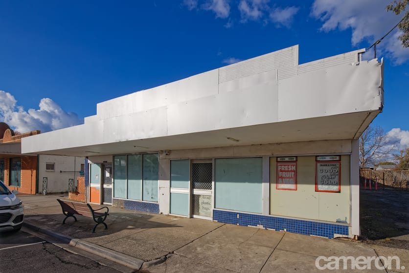 Click to view all images 2 Campbell Street Yarragon VIC 3823 - Image 3