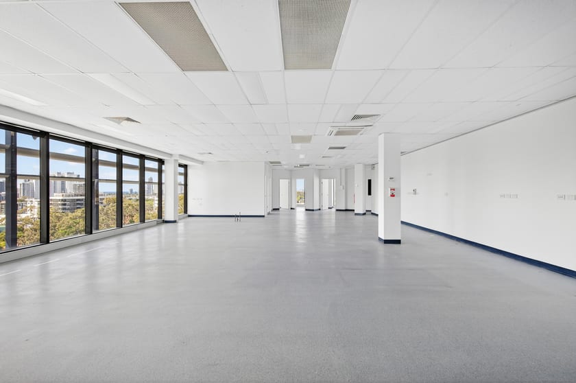 17/39 White Street Southport QLD 4215 - Image 3