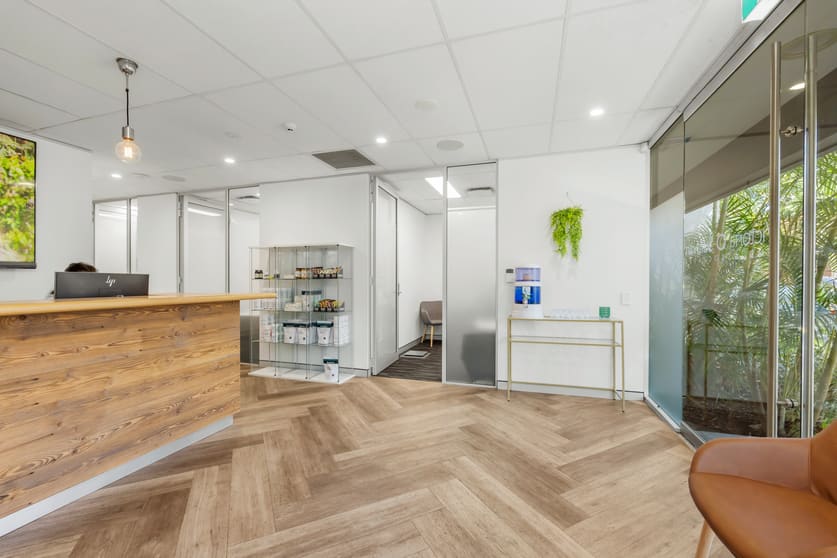 Click to view all images 12/40 Yeo Street Neutral Bay NSW 2089 - Image 2