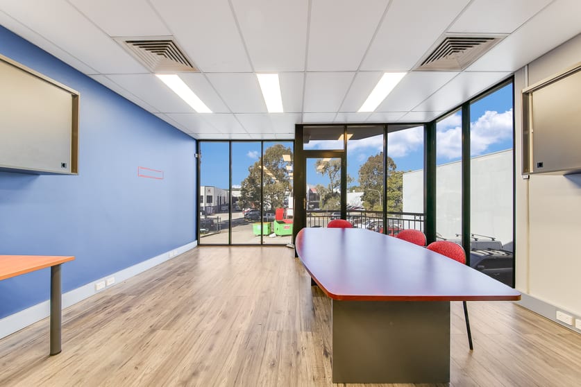 Click to view all images 1/7 Samantha Place Smeaton Grange NSW 2567 - Image 3