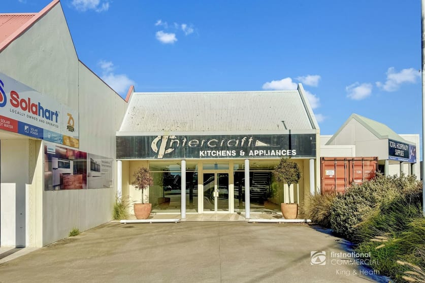 Click to view all images 2 & 3/467B Main Street Bairnsdale VIC 3875 - Image 1